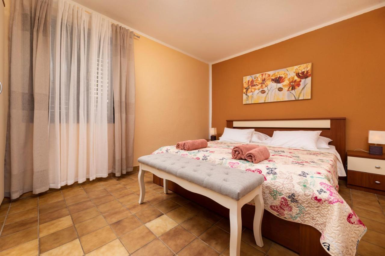 נייביצה Apartman "Ela" מראה חיצוני תמונה