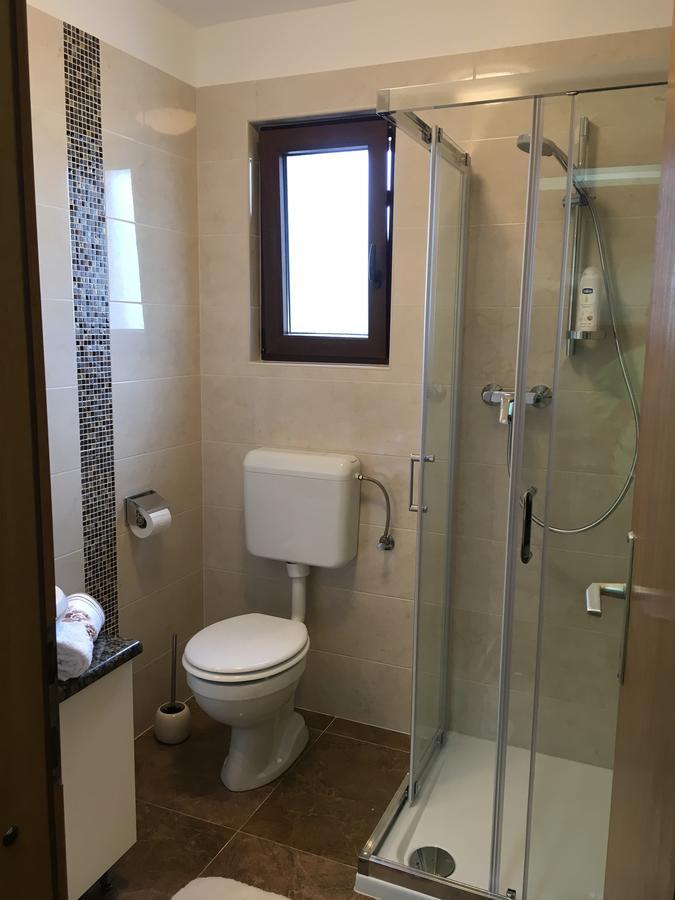 נייביצה Apartman "Ela" מראה חיצוני תמונה
